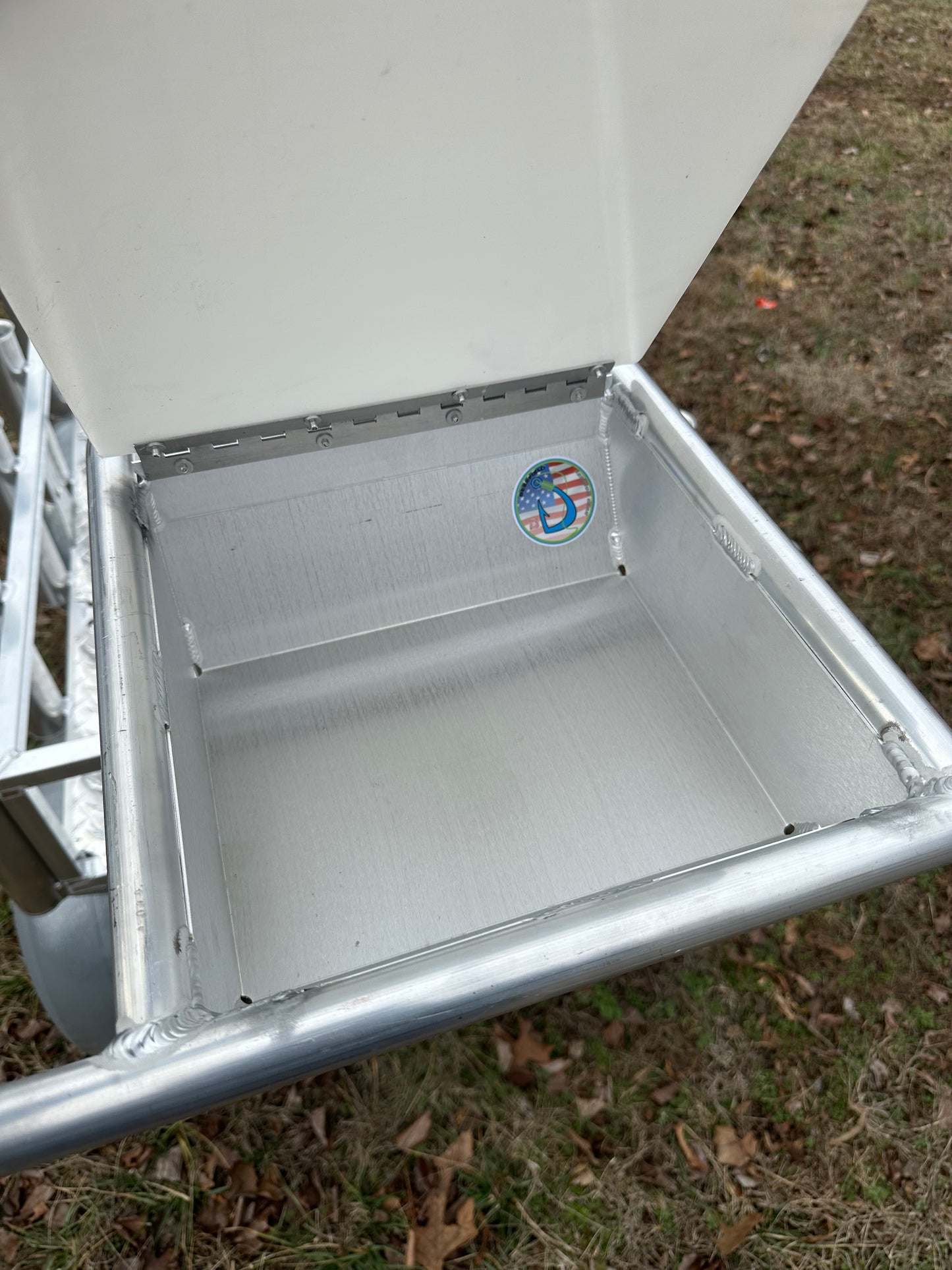 Deerfield HD Shark Cart